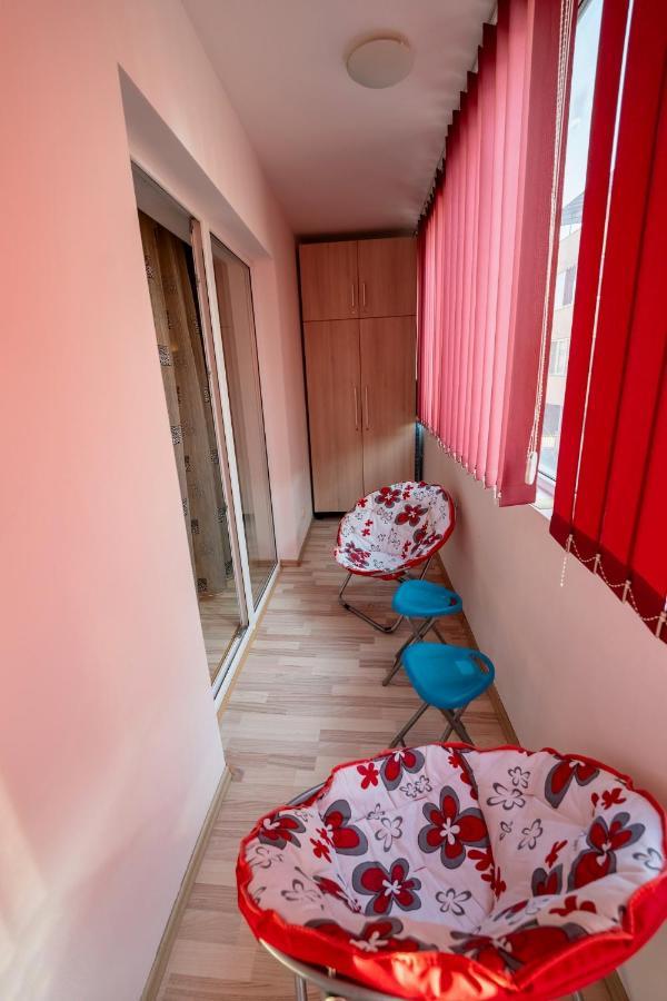 Quiet 3-Room Apt - 2 Parking Spaces - 5 Min Bus Флорешть Екстер'єр фото